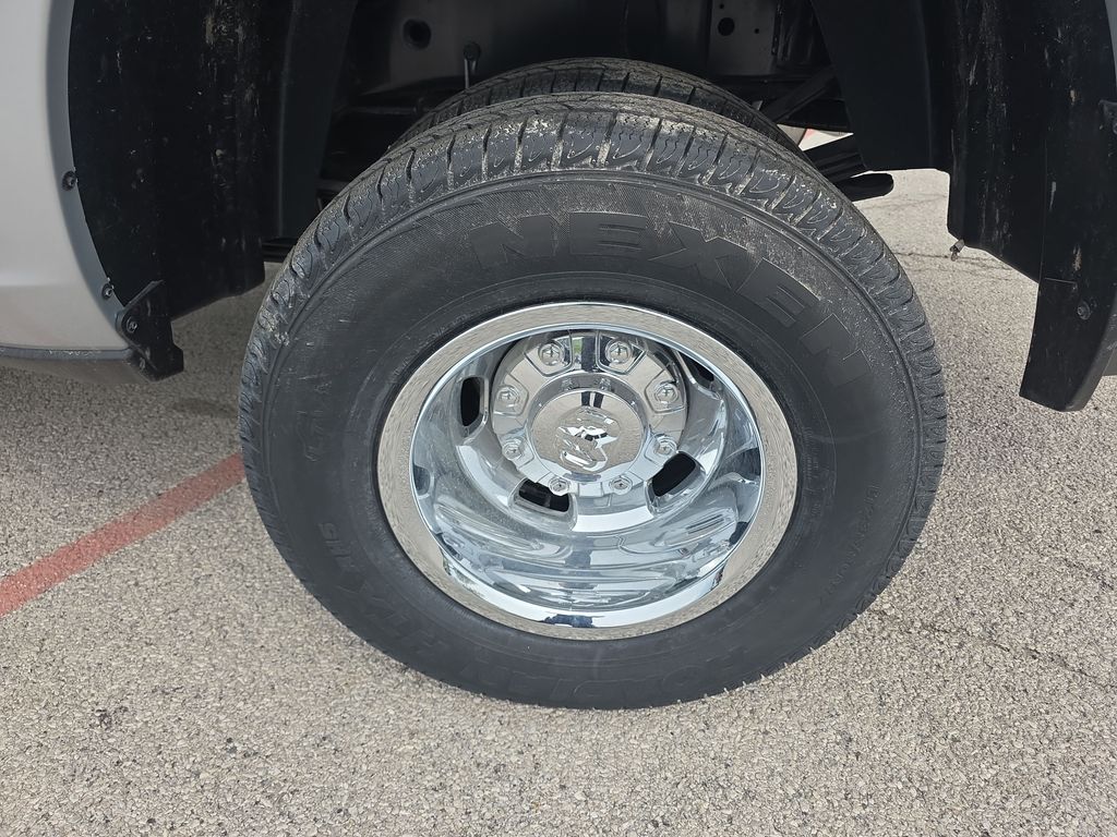 2026 RAM 3500 Tradesman - Photo 11