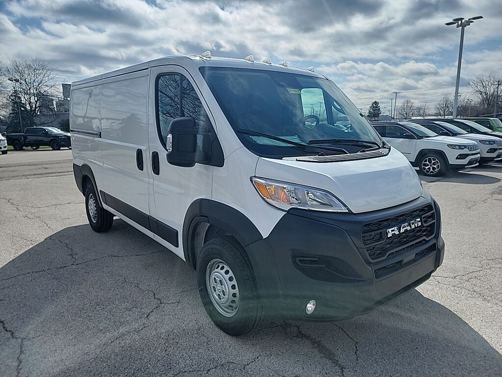 New 2024 Ram ProMaster PROMASTER 2500 TRADESMAN CARGO VAN LOW ROOF 136' W Cargo Van