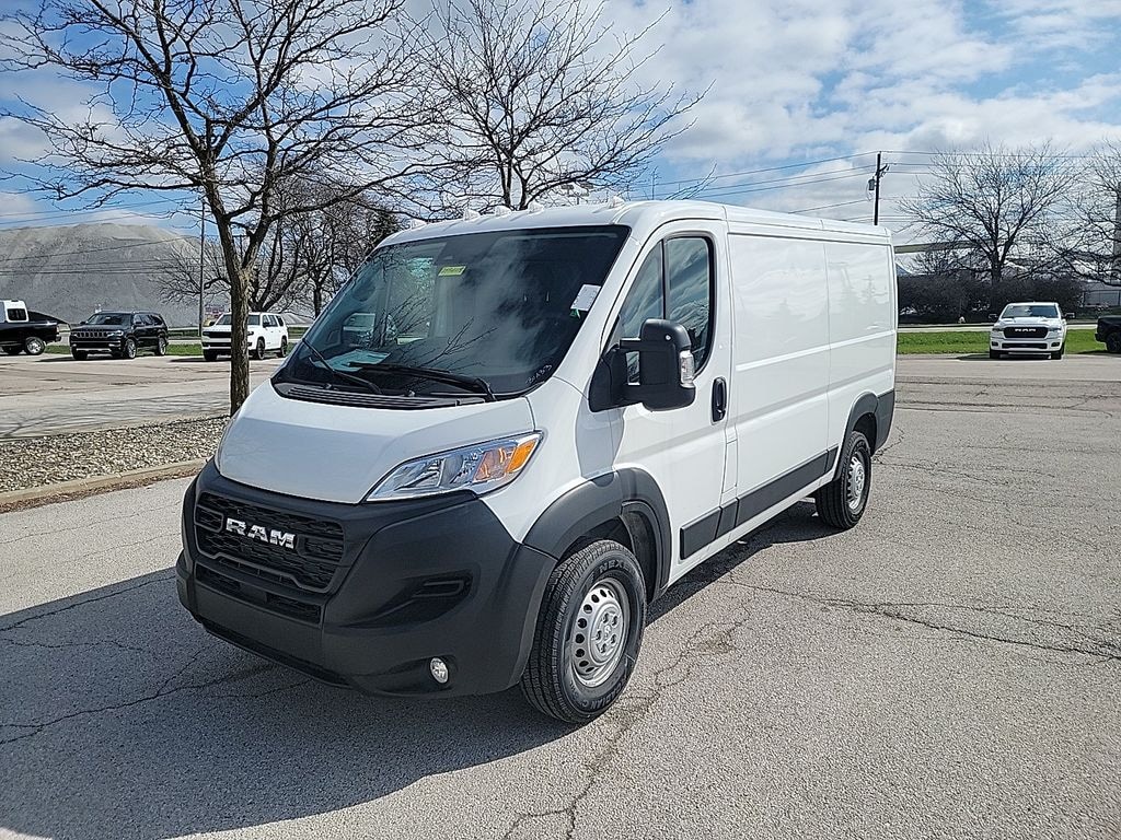 New 2024 Ram ProMaster PROMASTER 2500 TRADESMAN CARGO VAN LOW ROOF 136' W Cargo Van