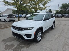 2025 Jeep Grand Cherokee LAREDO X 4X4 Sport Utility