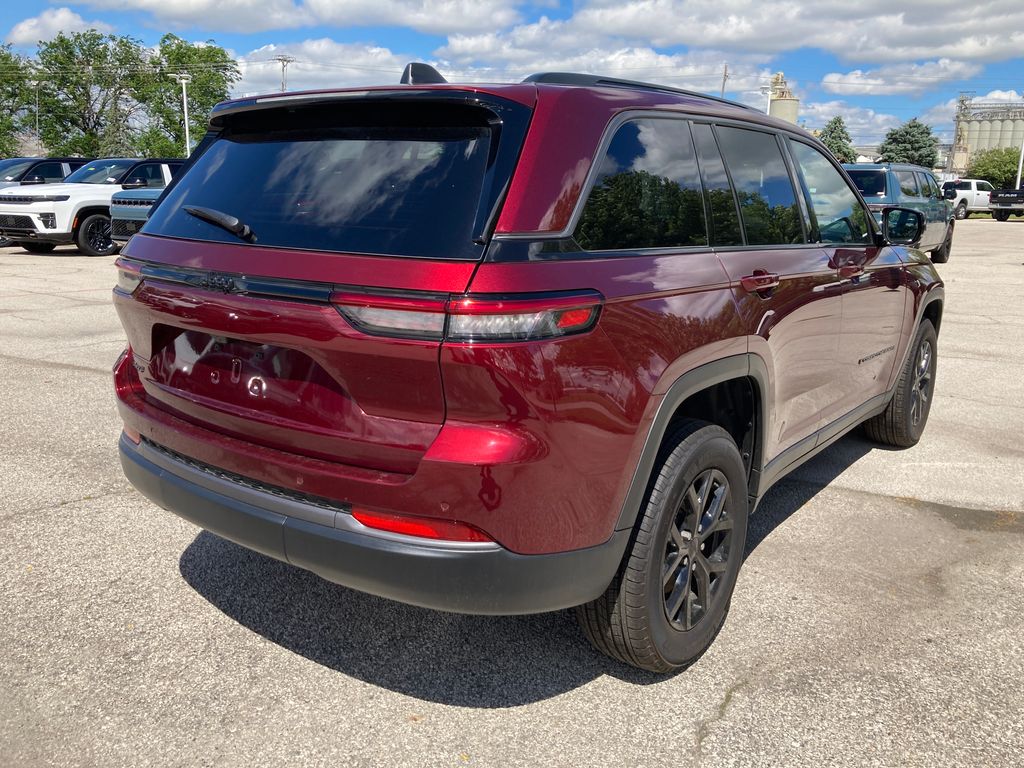 2026 Jeep Grand Cherokee Laredo - Photo 6