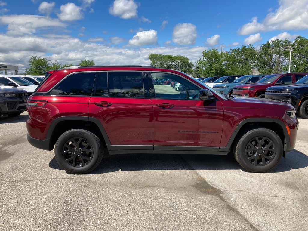 2026 Jeep Grand Cherokee Laredo - Photo 7