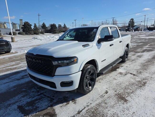 2026 Ram 1500 BIG HORN CREW CAB 4X4 5'7 BOX Pickup