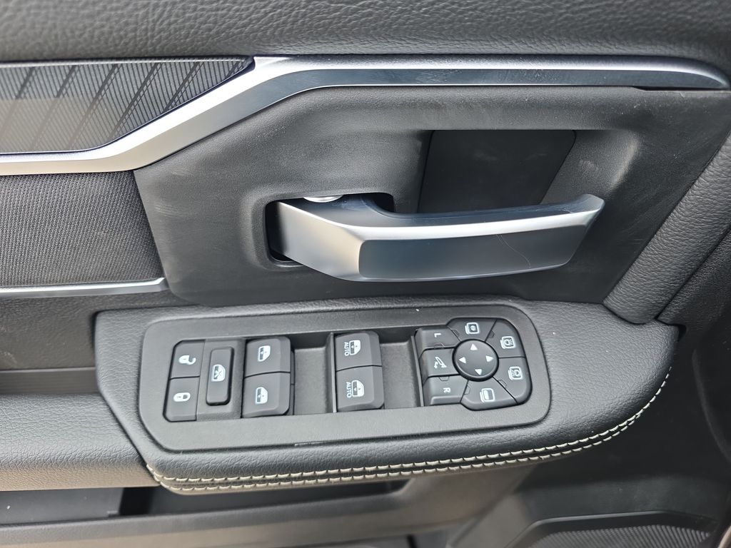 2026 RAM 2500 Big Horn - Photo 10