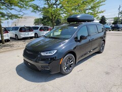 2025 Chrysler Pacifica SELECT Passenger Van