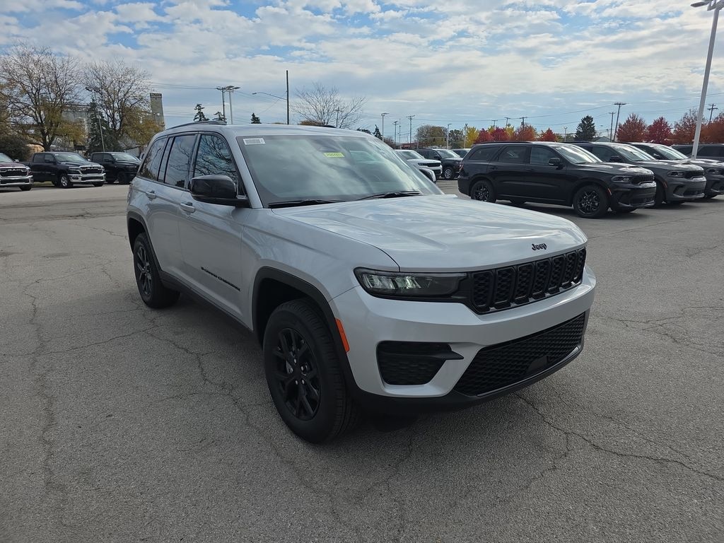 New 2025 Jeep Grand Cherokee ALTITUDE X 4X4 Sport Utility