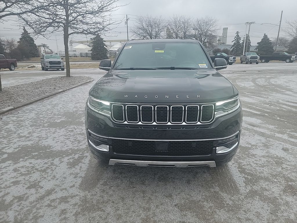 2025 Jeep Wagoneer L Series III photo 2