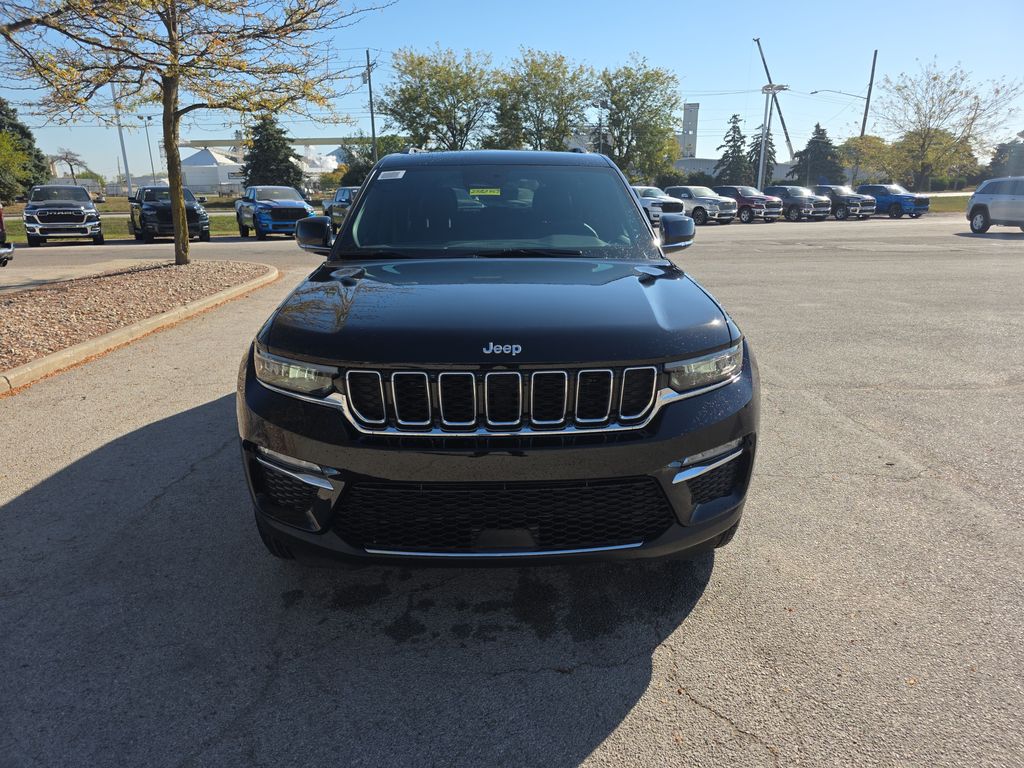2025 Jeep Grand Cherokee Limited photo 2