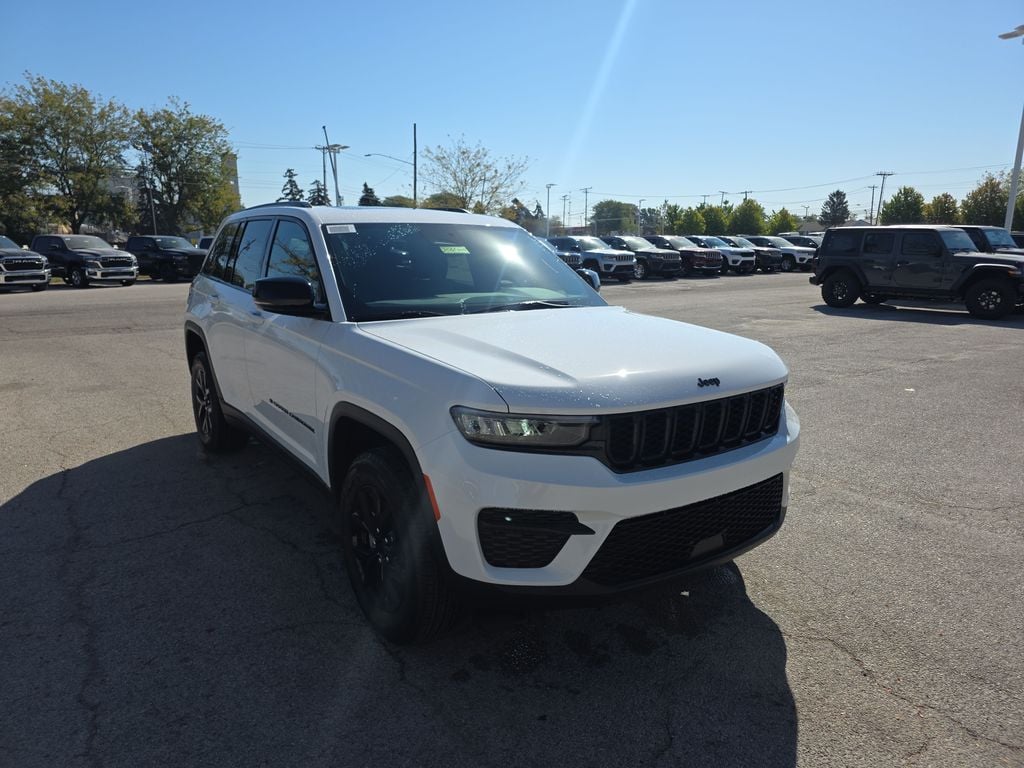 New 2025 Jeep Grand Cherokee ALTITUDE X 4X4 Sport Utility