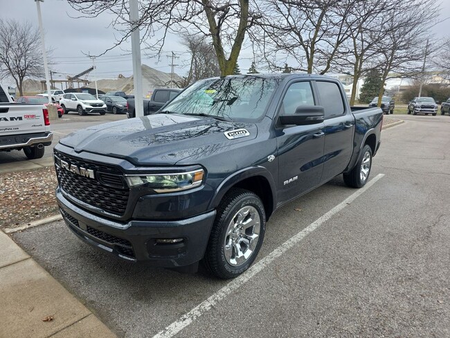 2026 Ram 1500 BIG HORN CREW CAB 4X4 5'7 BOX Pickup