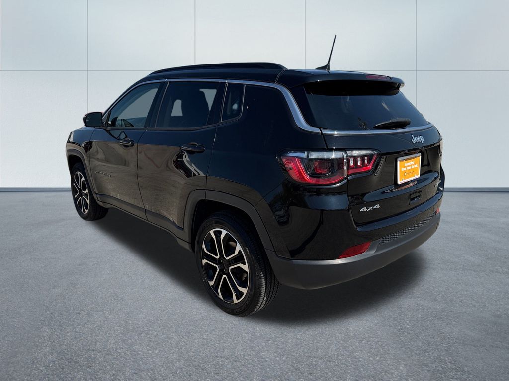 2022 Jeep Compass Limited photo 3