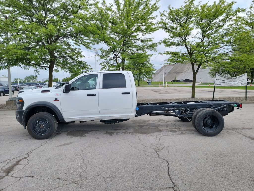 New 2025 Ram 5500 Chassis Cab 5500 TRADESMAN CHASSIS CREW CAB 4X4 84' CA Pickup