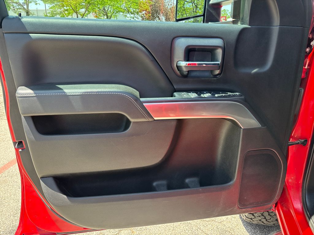 2018 Chevrolet Silverado 2500HD LT - Photo 10