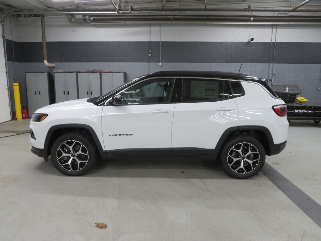 2026 Jeep Compass Limited's photo