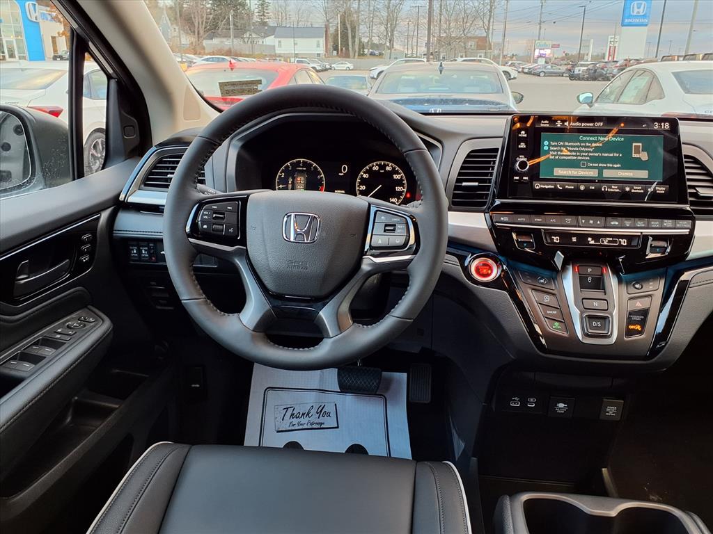 2026 Honda Odyssey Touring - Photo 9