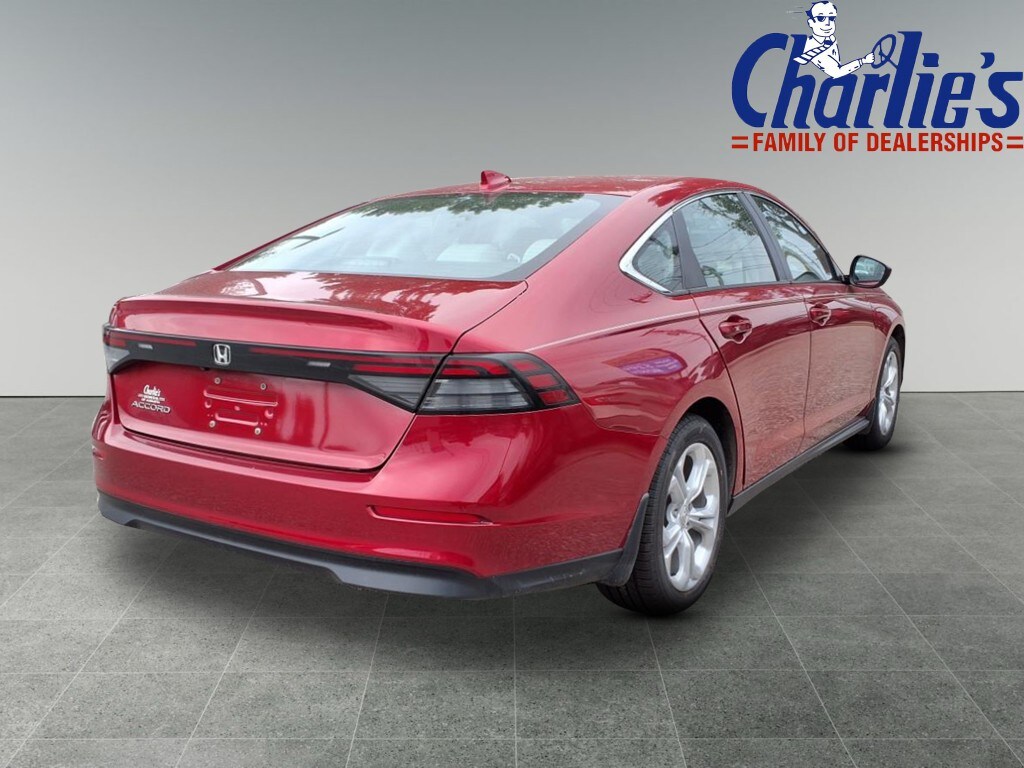 2023 Honda Accord LX photo 4