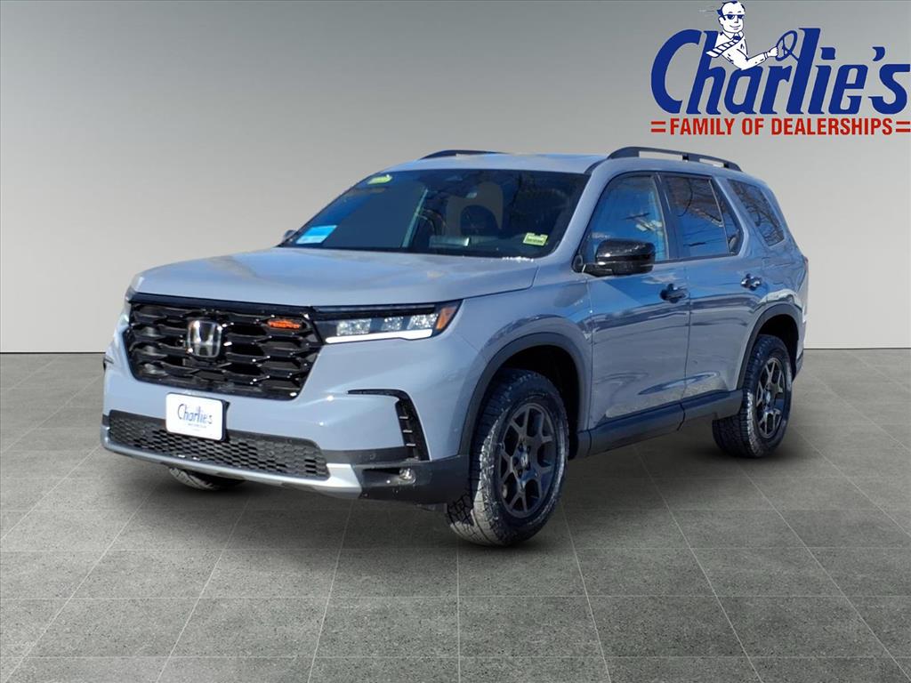 2025 Honda Pilot TrailSport's photo