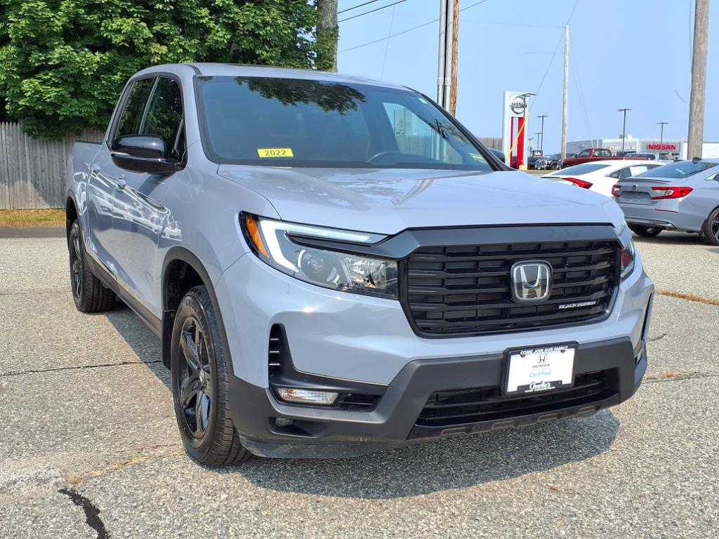 2022 Honda Ridgeline Black Edition photo 3