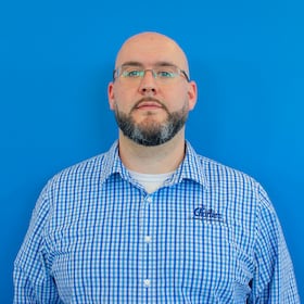 Staff member Robert Collins from ID_512ba476edfe