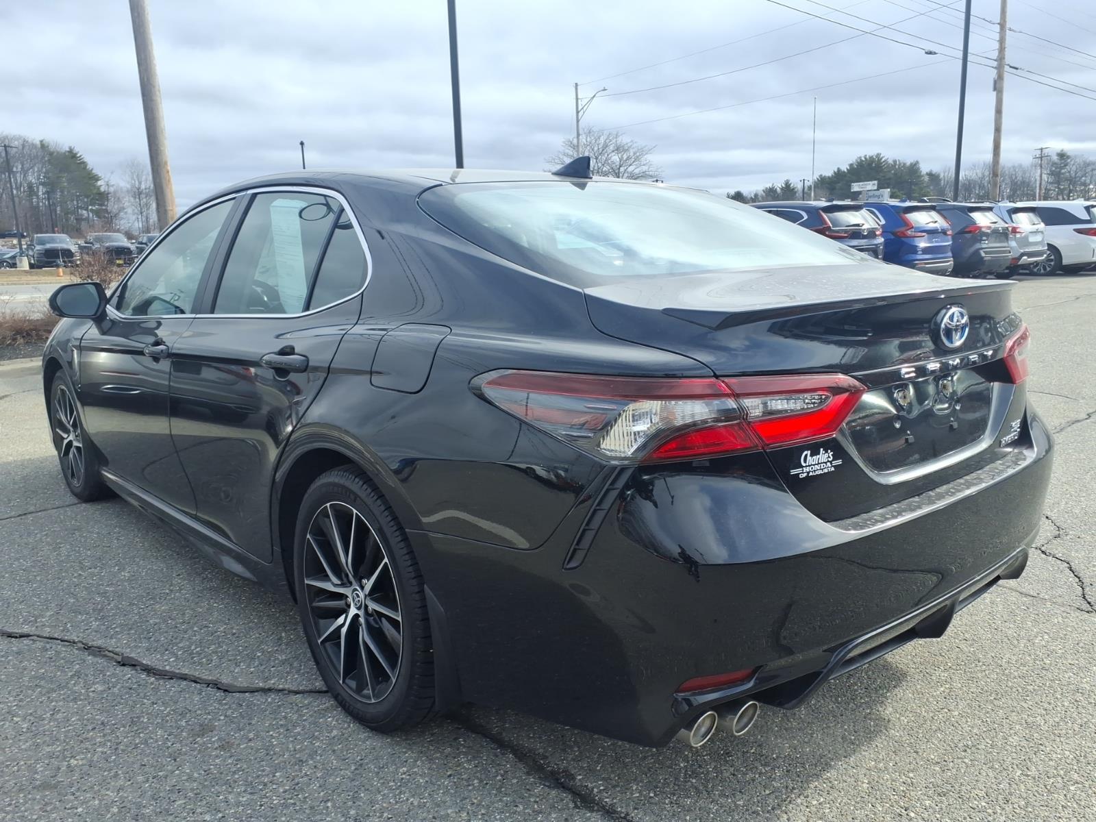 View vehicle photo 5