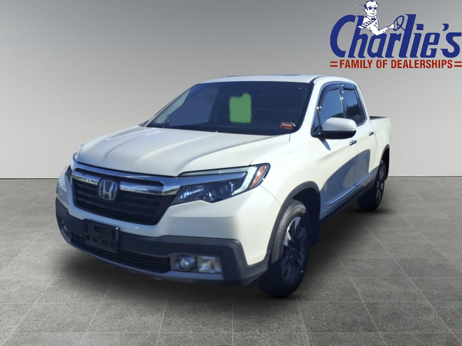 White 2018 Honda Ridgeline Pickup Truck All-Wheel Drive 6-Speed Automatic