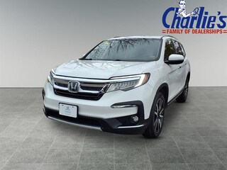 2022 Honda Pilot Touring 7 Passenger SUV 9 speed automatic