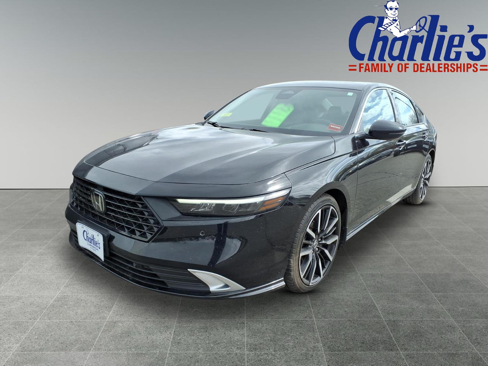 2023 Honda Accord Hybrid Touring's photo