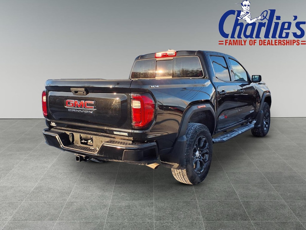 Used 2023 GMC Canyon Elevation Truck Crew Cab