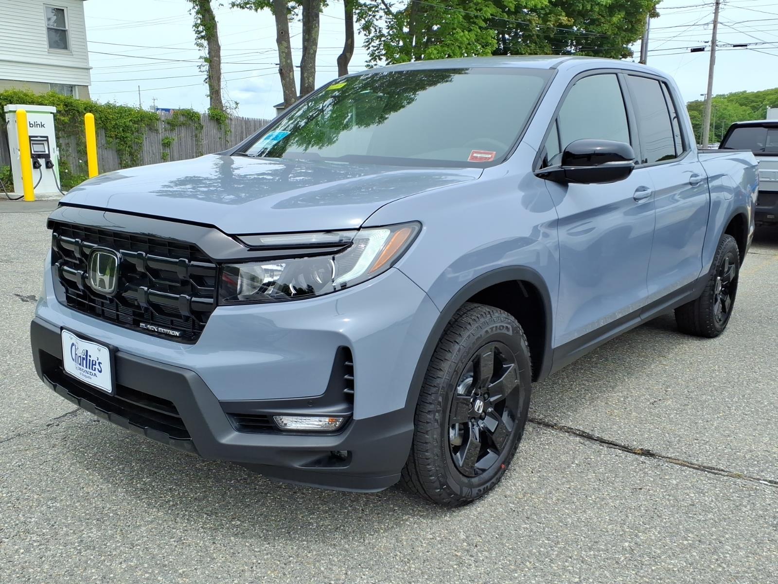 Sonic Gray Pearl 2026 Honda Ridgeline Black Edition AWD Pickup Truck All-Wheel Drive 9-Speed Automatic