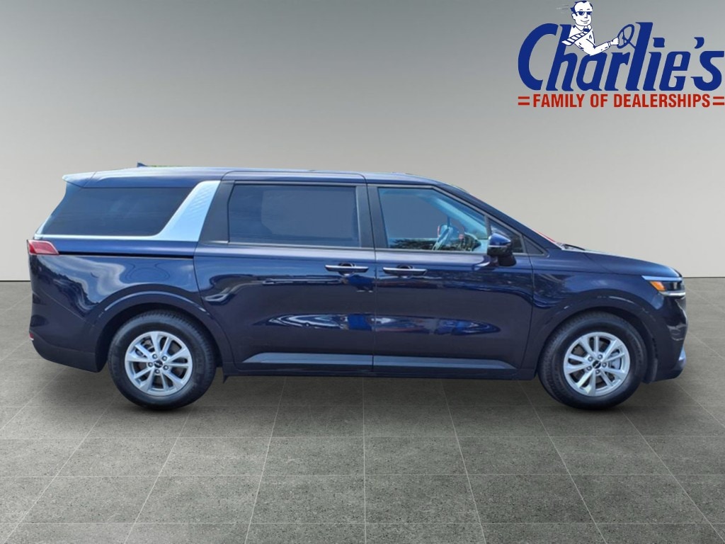 Used 2024 Kia Carnival LX MPV