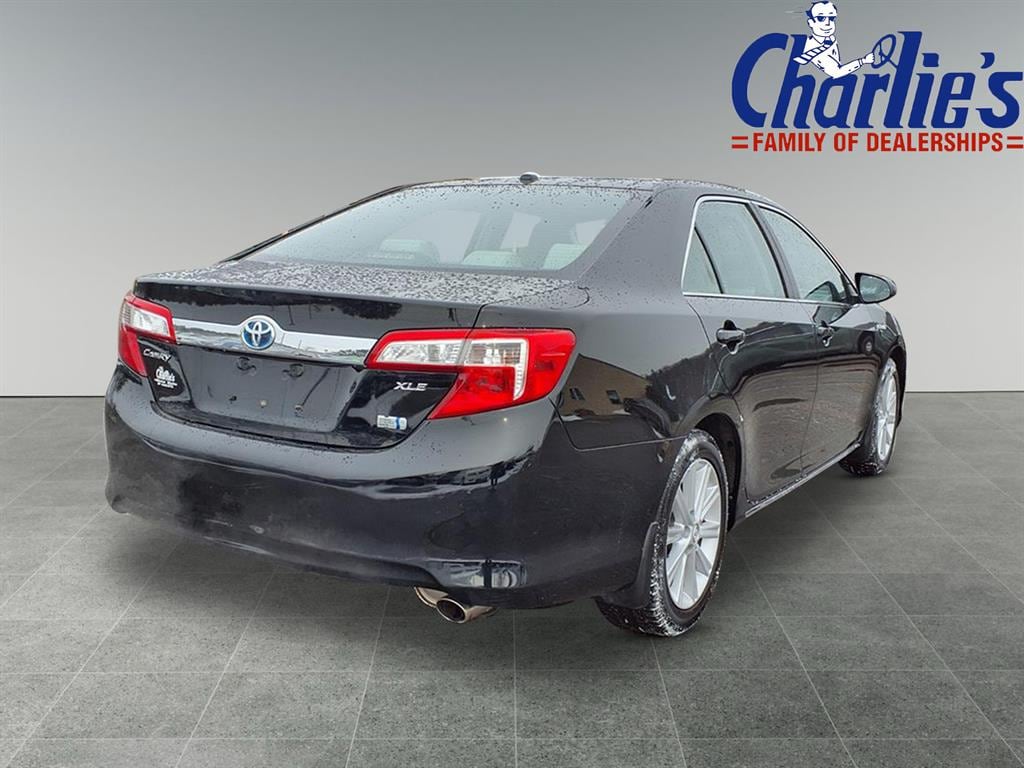 Used 2014 Toyota Camry Hybrid XLE XLE Sedan