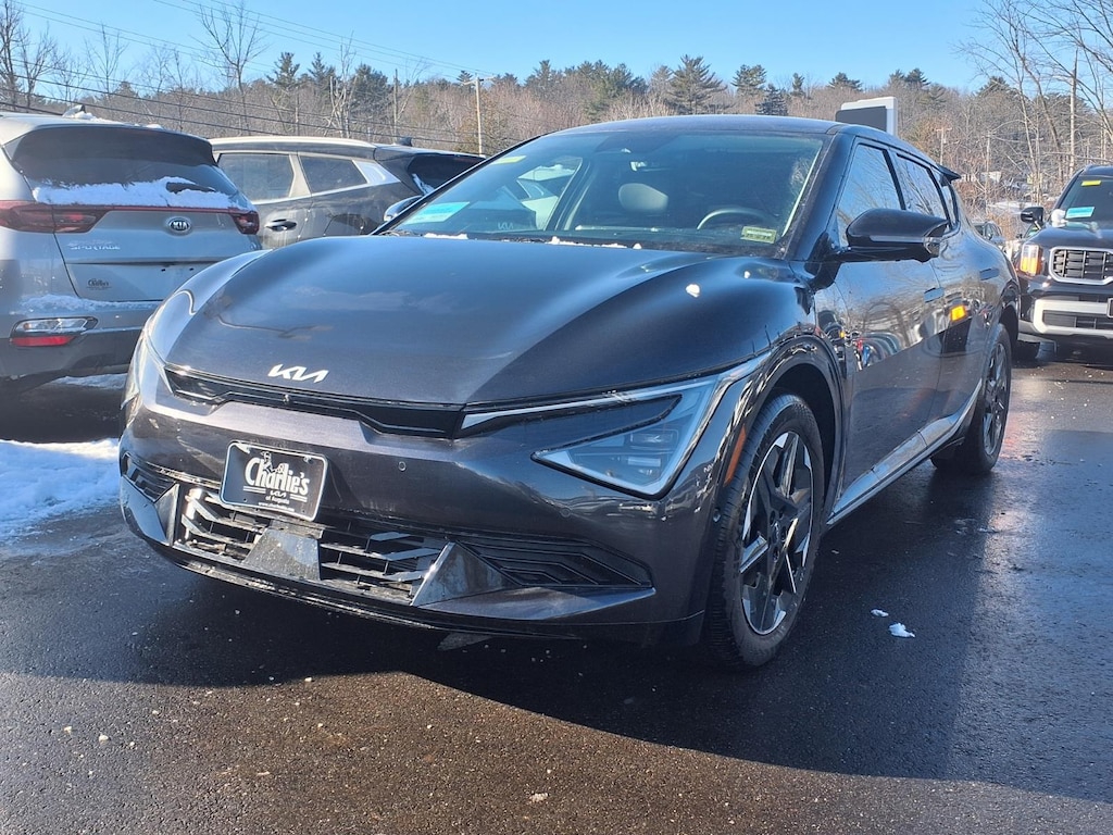 New 2025 Kia EV6 Wind SUV