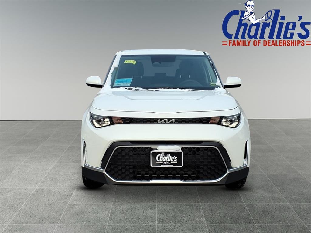 New 2025 Kia Soul LX Hatchback