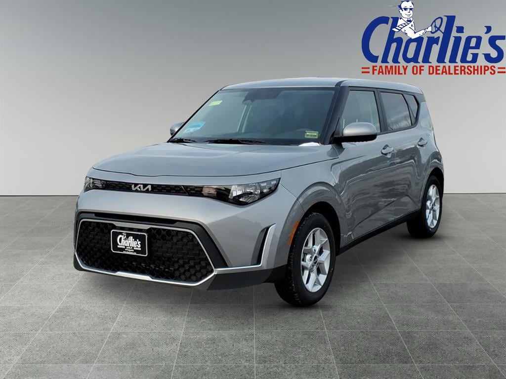 2025 Kia Soul LX's photo