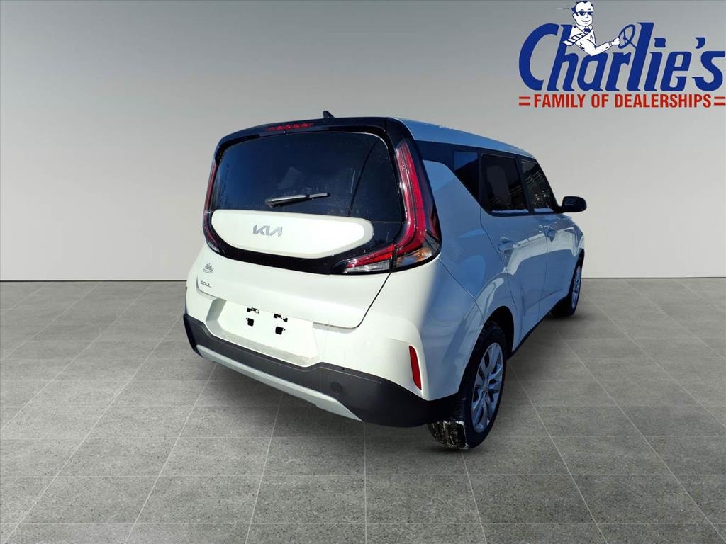 New 2025 Kia Soul LX Hatchback