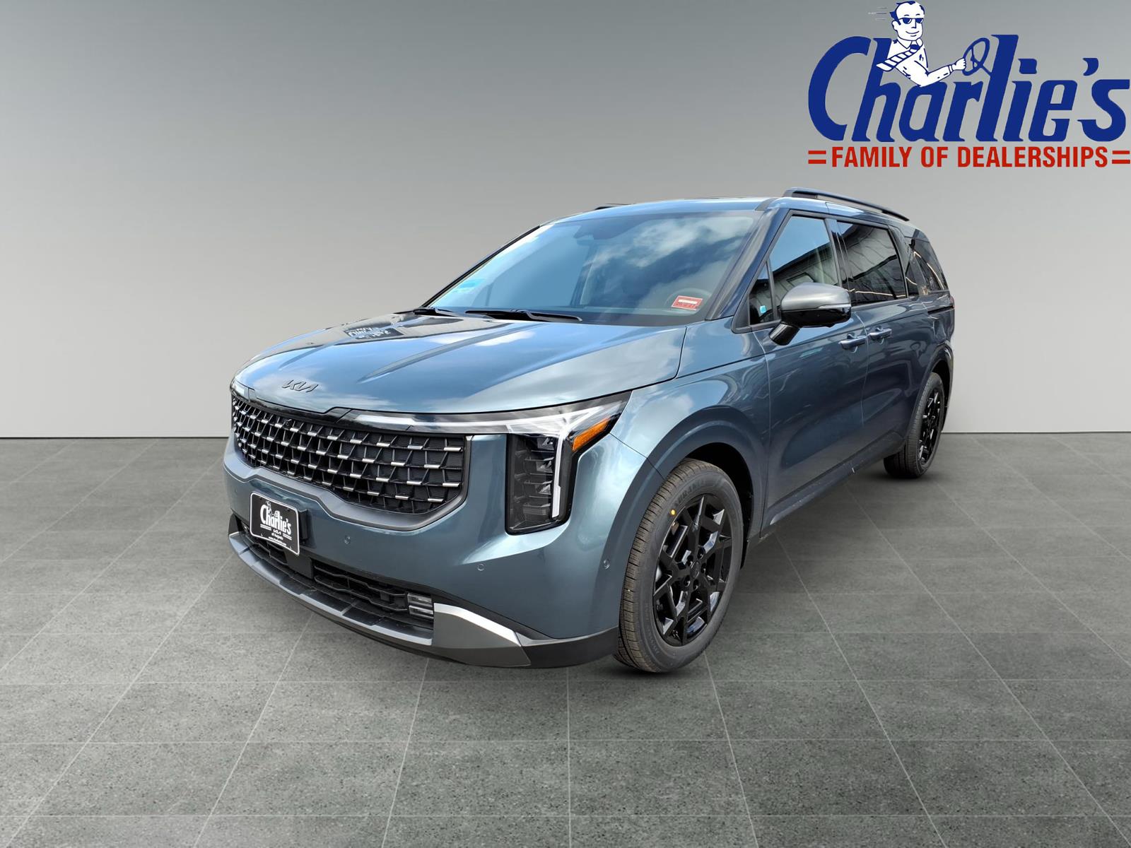 2026 Kia Sedona SX HEV's photo
