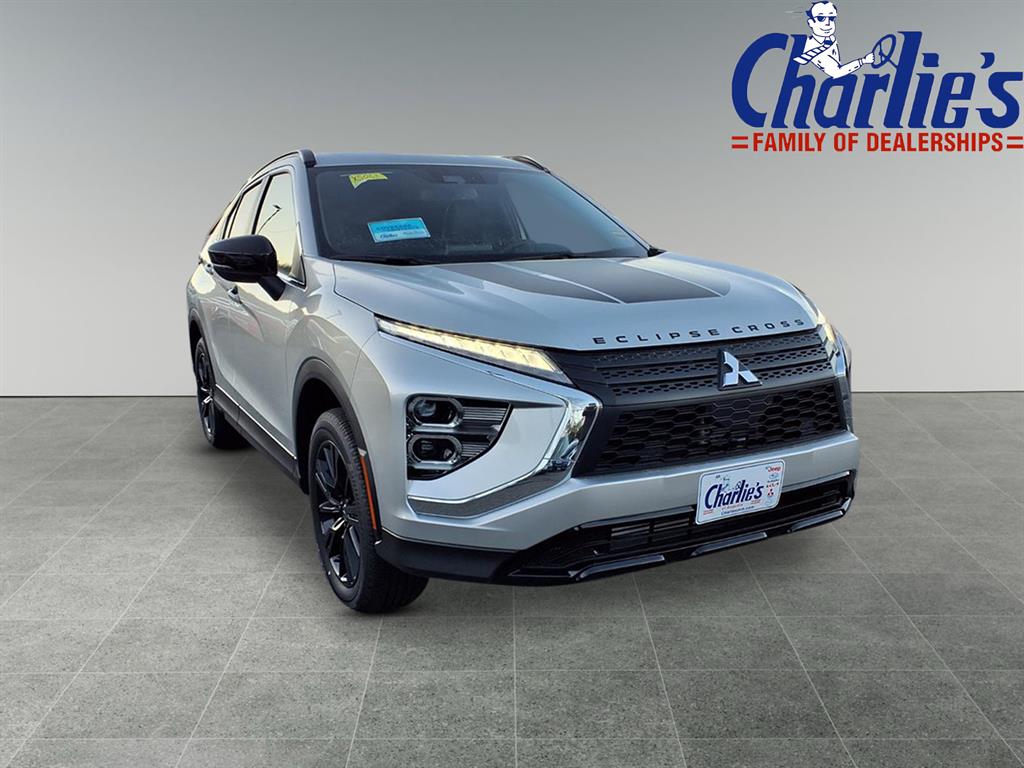 2025 Mitsubishi Eclipse Cross SEL photo 3