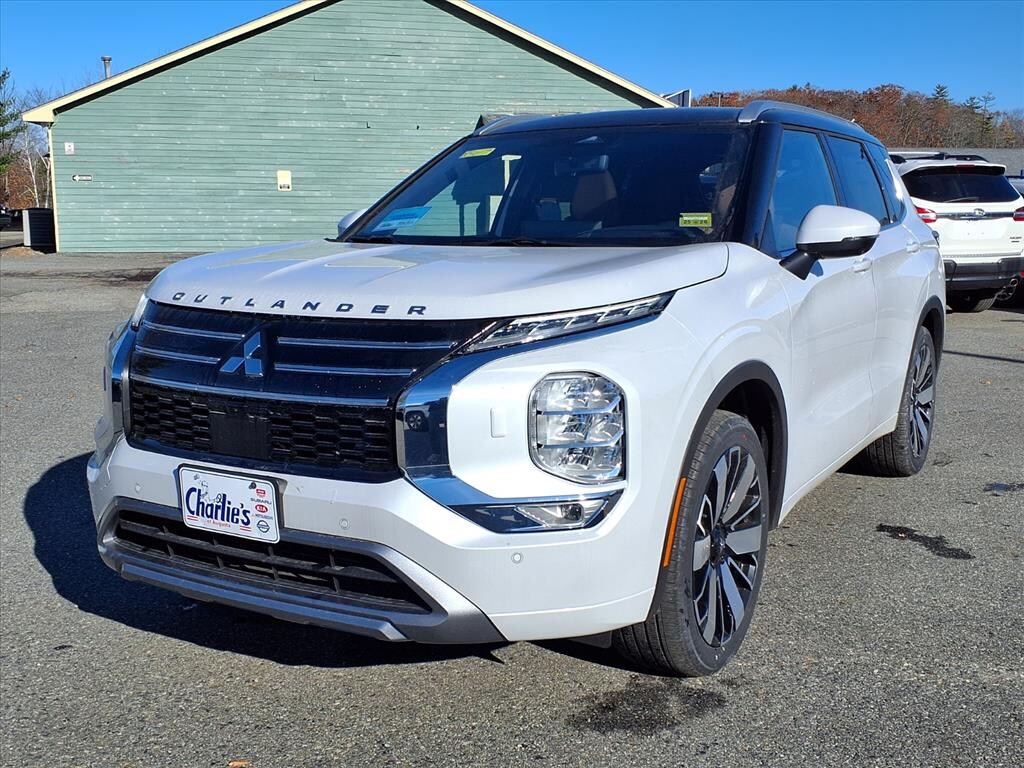 New 2025 Mitsubishi Outlander SEL SUV