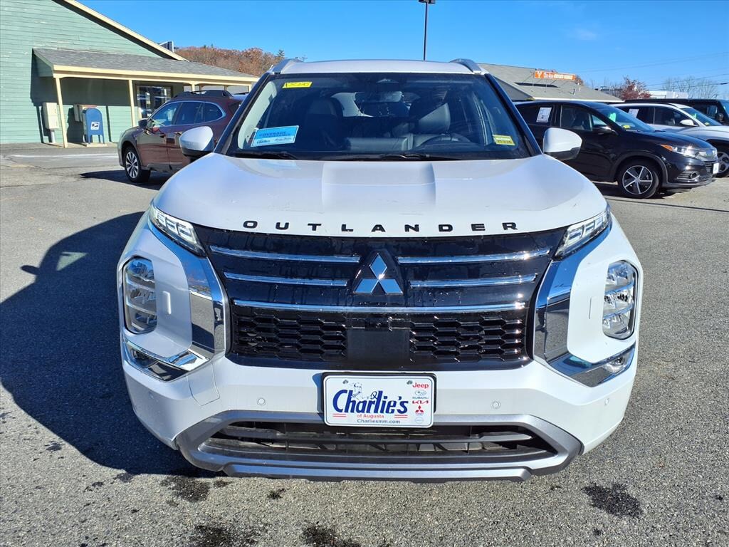 New 2025 Mitsubishi Outlander SEL SUV