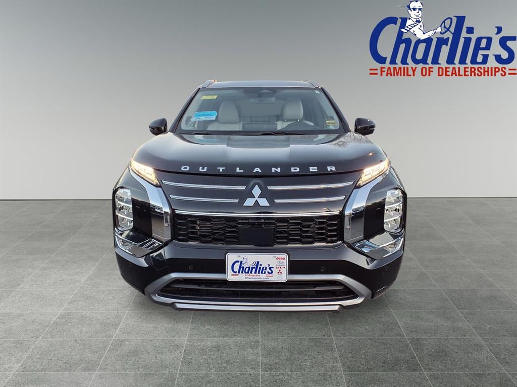 2025 Mitsubishi Outlander SEL Platinum Edition - Photo 2