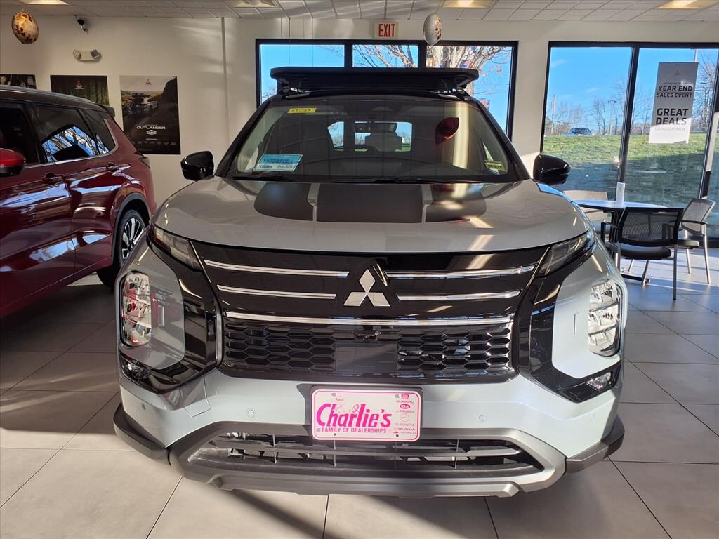 New 2025 Mitsubishi Outlander Trail Edition SUV