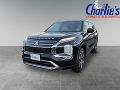 2025 Mitsubishi Outlander Platinum Edition SUV