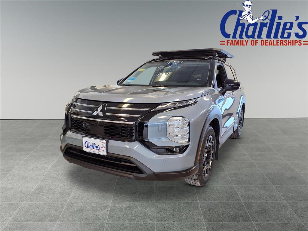 2026 Mitsubishi Outlander Trail Edition's photo