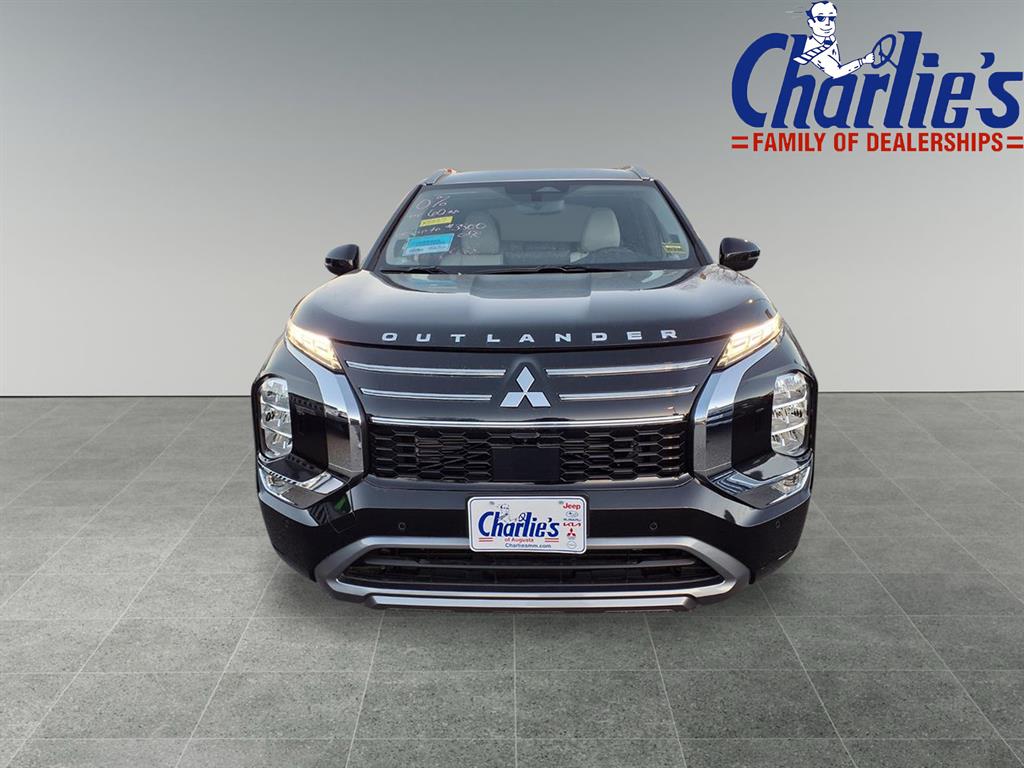 2025 Mitsubishi Outlander Platinum photo 2