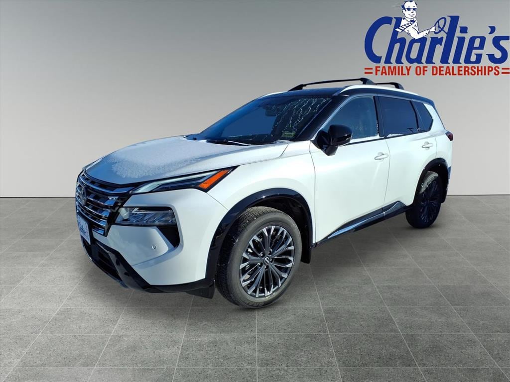 2026 Nissan Rogue Platinum's photo