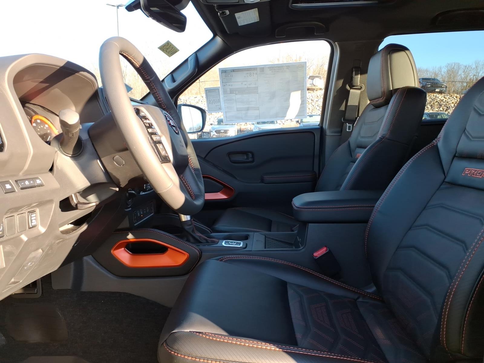 2026 Nissan Frontier PRO-4X - Photo 6
