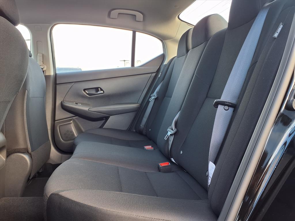 2025 Nissan Sentra S - Photo 7