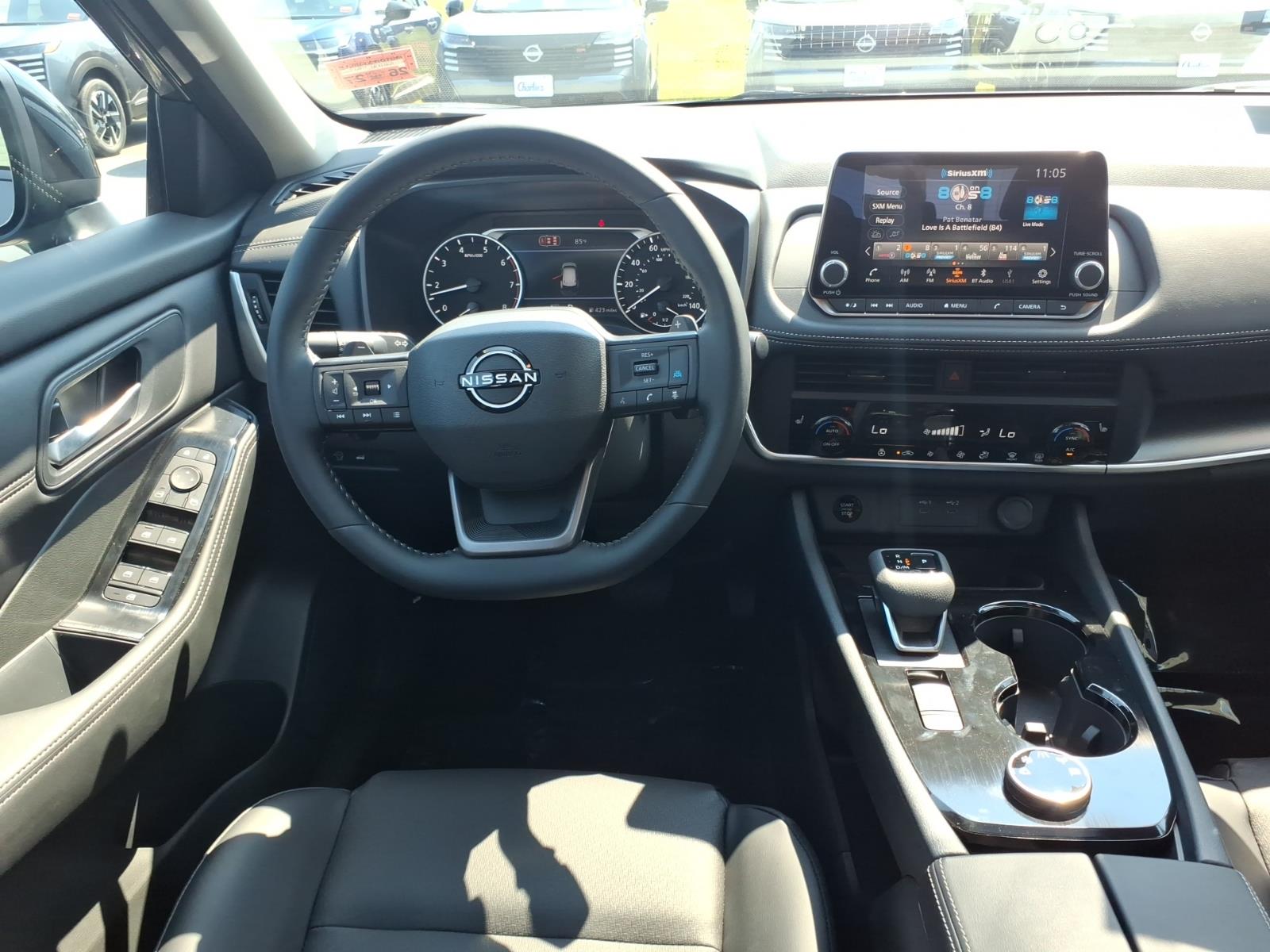 2026 Nissan Rogue Dark Armor - Photo 8