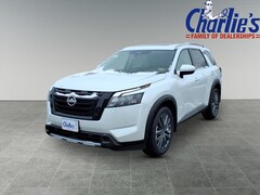 2025 Nissan Pathfinder SL SUV