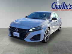 2025 Nissan Altima SR Sedan